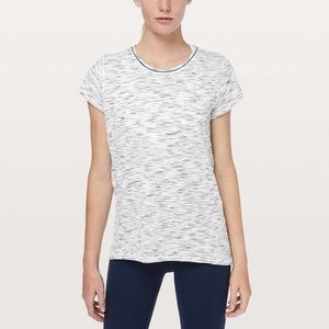 Lululemon Another Mile Short Sleeve black/white 4